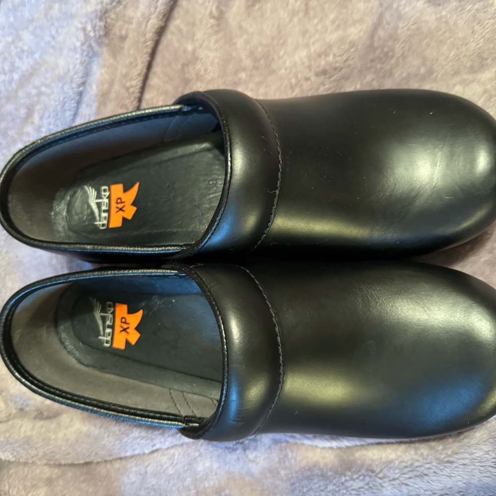 Dansko XP clogs 39